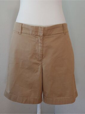 J. Crew Women's Classic Stretch Chino Shorts in Tan size 10